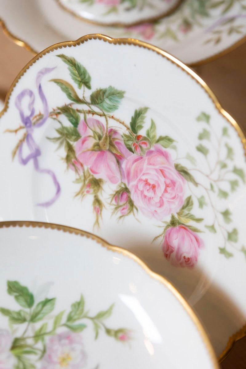 English 20th Century Porcelain Compote with Pink Flowers, Purple Ribbons and Gilt Trim - JAA