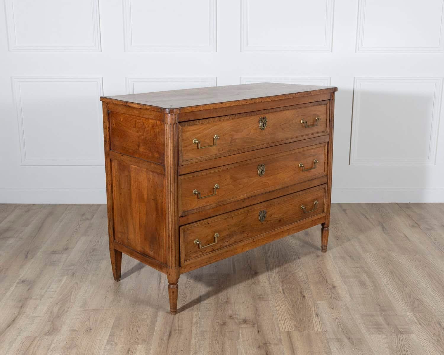 Louis XVI Period Commode In Walnut Late 18th Century - JAA