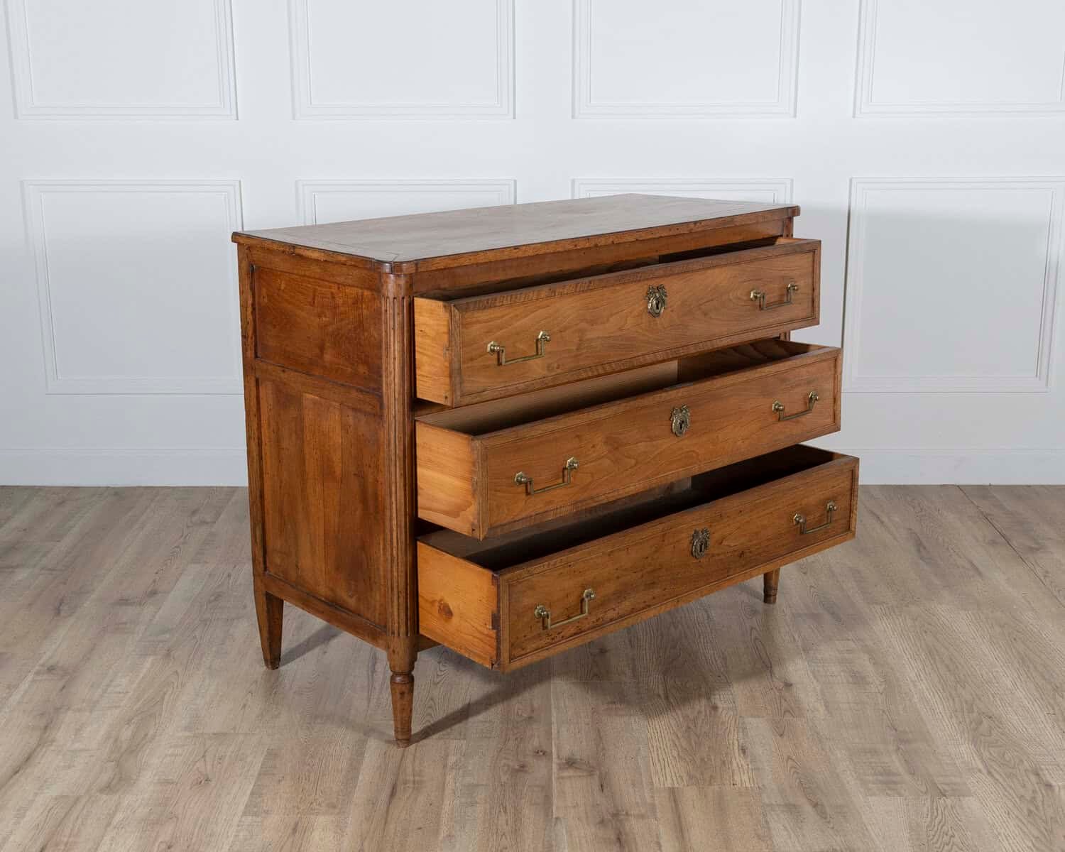Louis XVI Period Commode In Walnut Late 18th Century - JAA