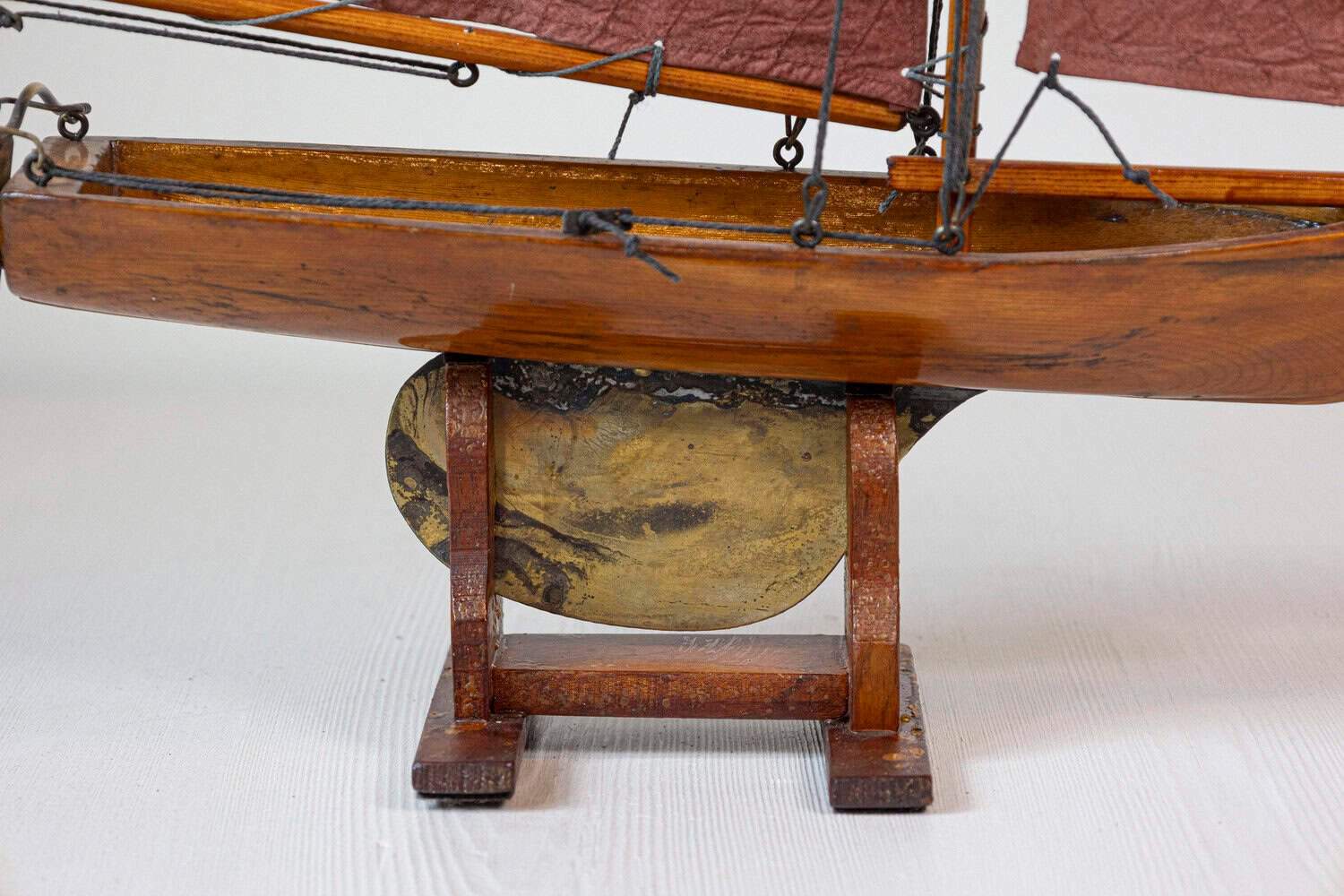English 1920s George V Period Gaff Cutter Pond Yacht with Red Sails - JAA