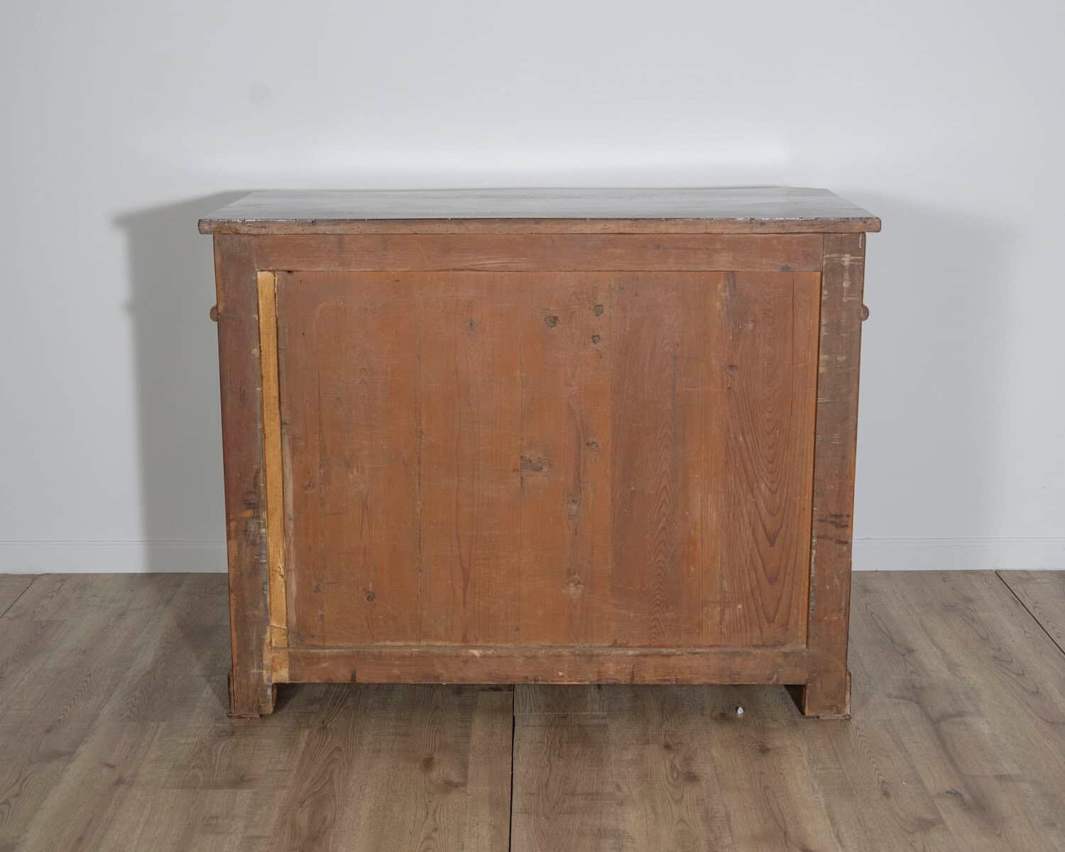 Pair of 18th Century Italian Walnut Commodes with Serpentine Fronts - JAA