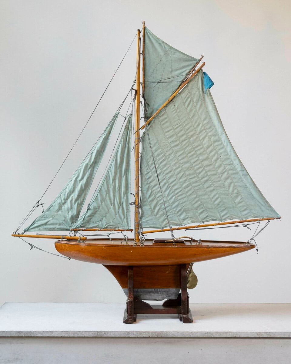 Large English Gaff-Rigged Pond Yacht, Early 20th Century - JAA