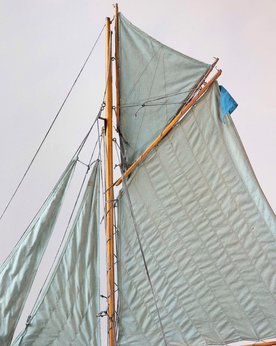 Large English Gaff-Rigged Pond Yacht, Early 20th Century - JAA