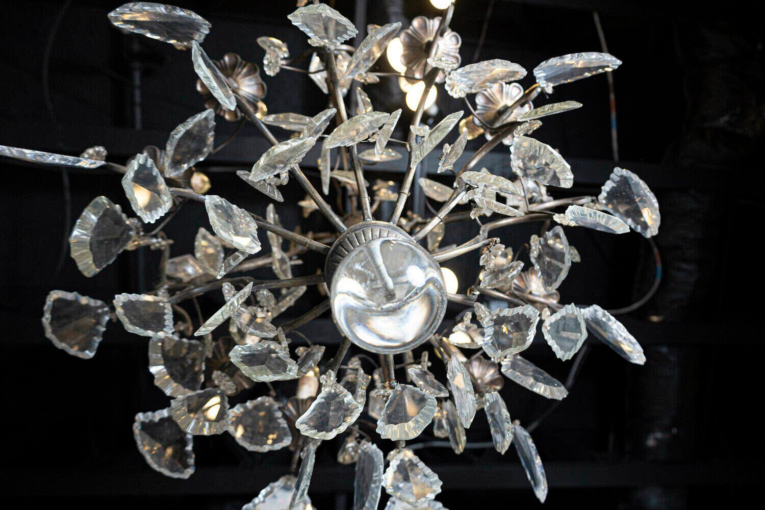 French 1890s Eight-Light Crystal Chandelier with Bronze Armature and Obelisks - JAA