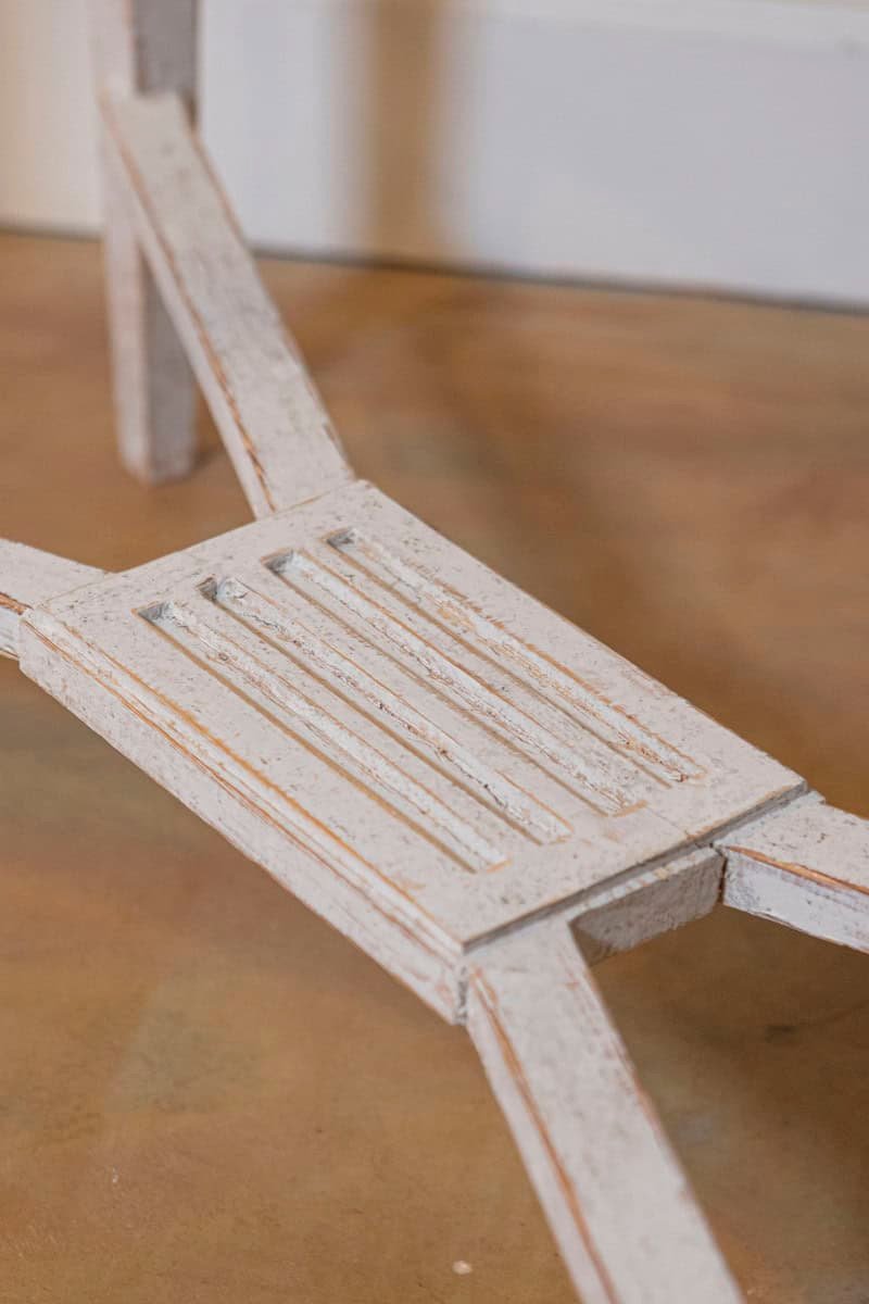 Swedish Gustavian Style 1900s Painted Wood Console Table with Carved Apron - JAA