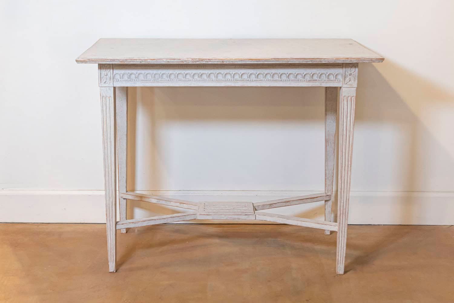 Swedish Gustavian Style 1900s Painted Wood Console Table with Carved Apron - JAA