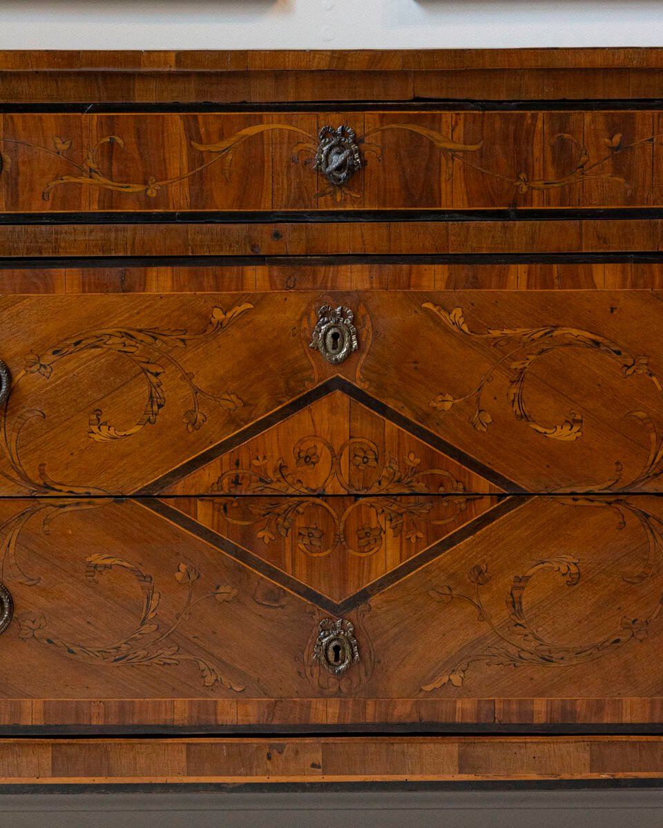 Italian Louis XVI Walnut Marquetry Chest, Late 18th Century - JAA