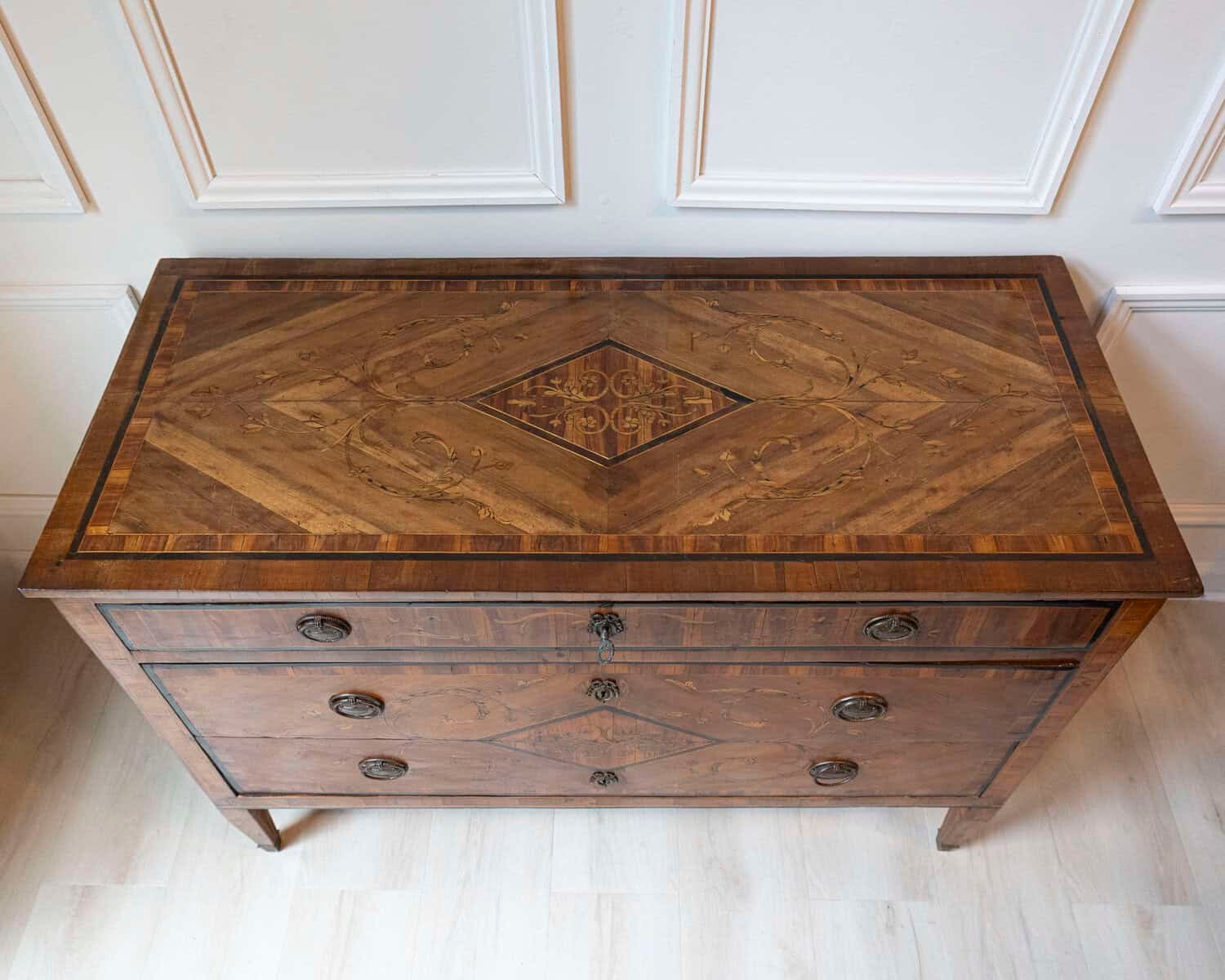 Italian Louis XVI Walnut Marquetry Chest, Late 18th Century - JAA