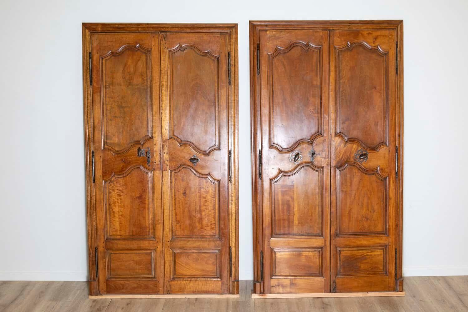 French 18th Century Pair of Walnut Communication Doors from Avignon - JAA