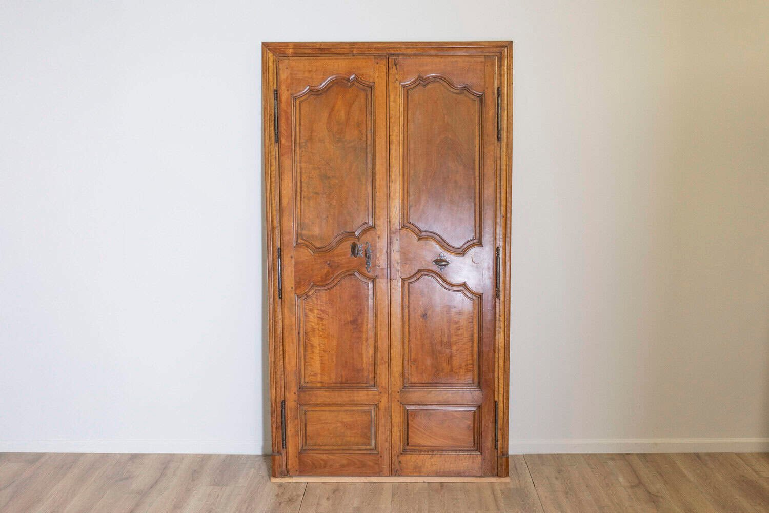 French 18th Century Pair of Walnut Communication Doors from Avignon - JAA