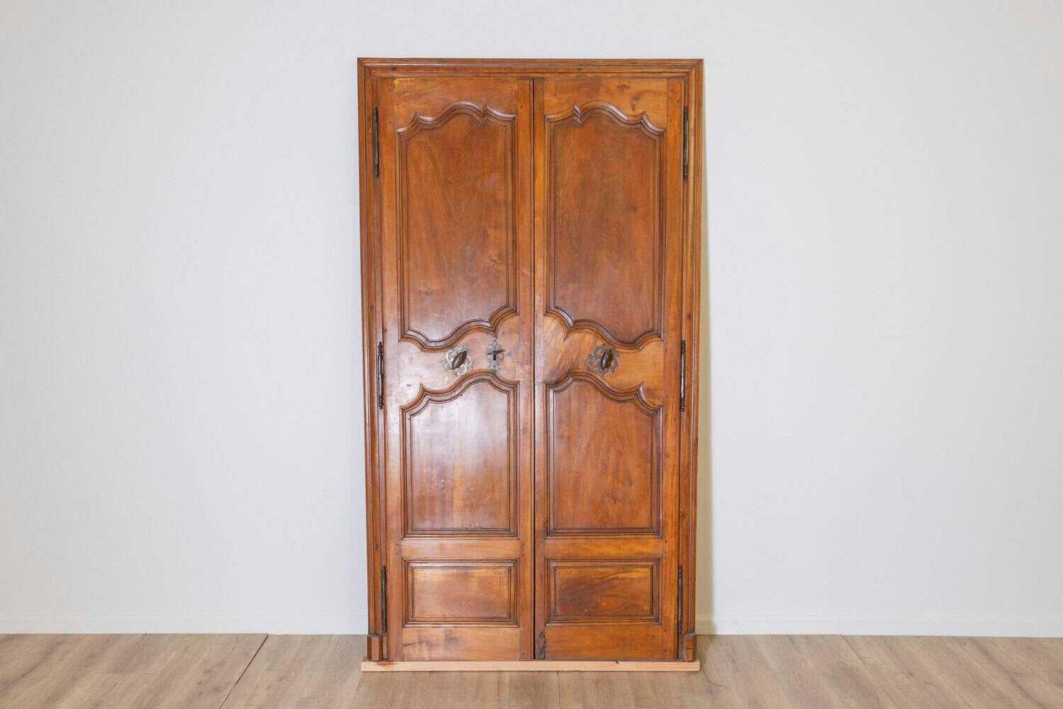 French 18th Century Pair of Walnut Communication Doors from Avignon - JAA