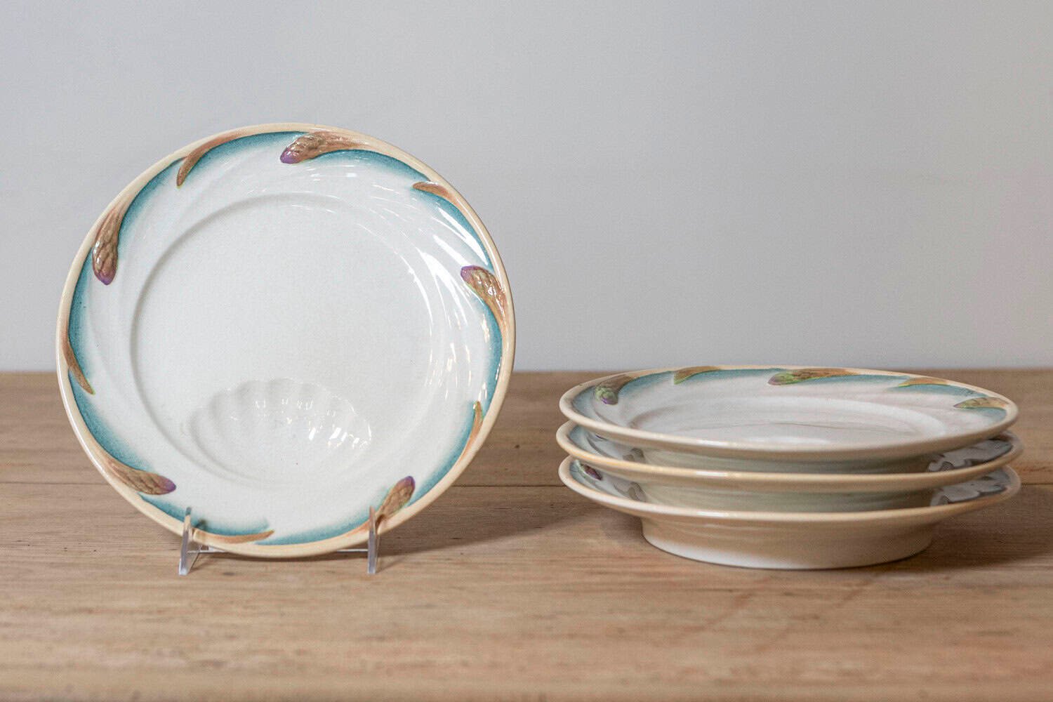 French Late 19th Century Sarreguemines Asparagus Plates with Shell Shaped Hole - JAA