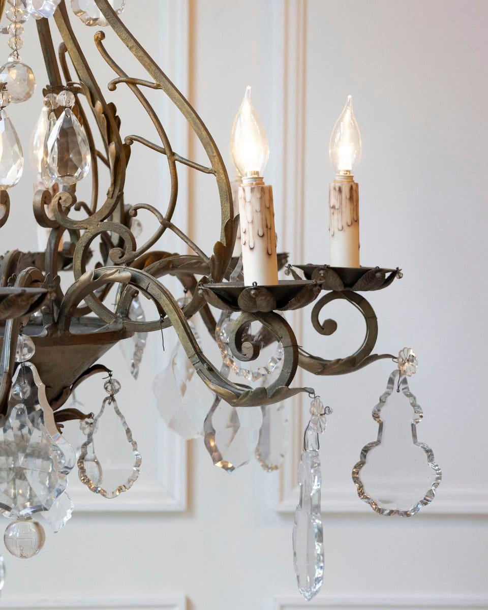 French Late 19th Century Chandelier, Circa 1895 - JAA