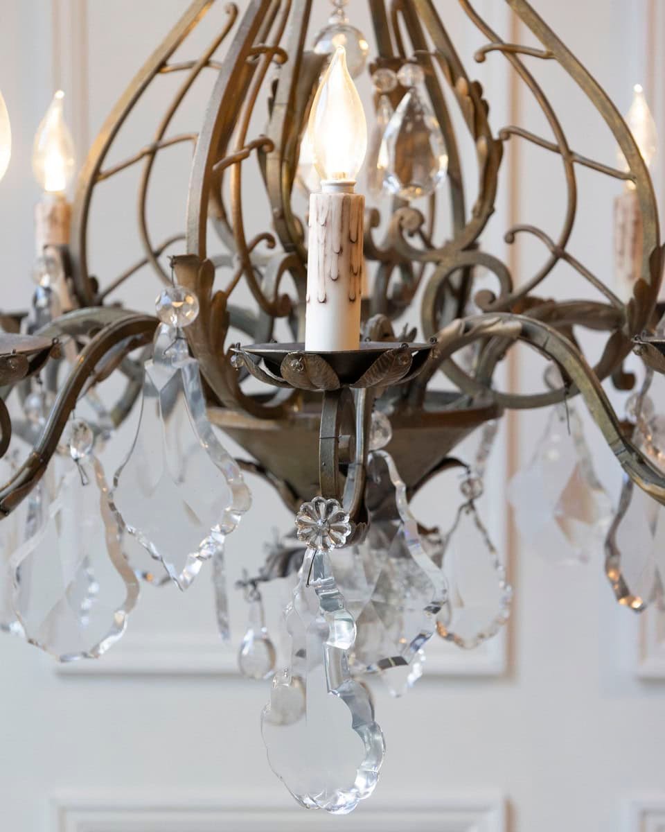 French Late 19th Century Chandelier, Circa 1895 - JAA