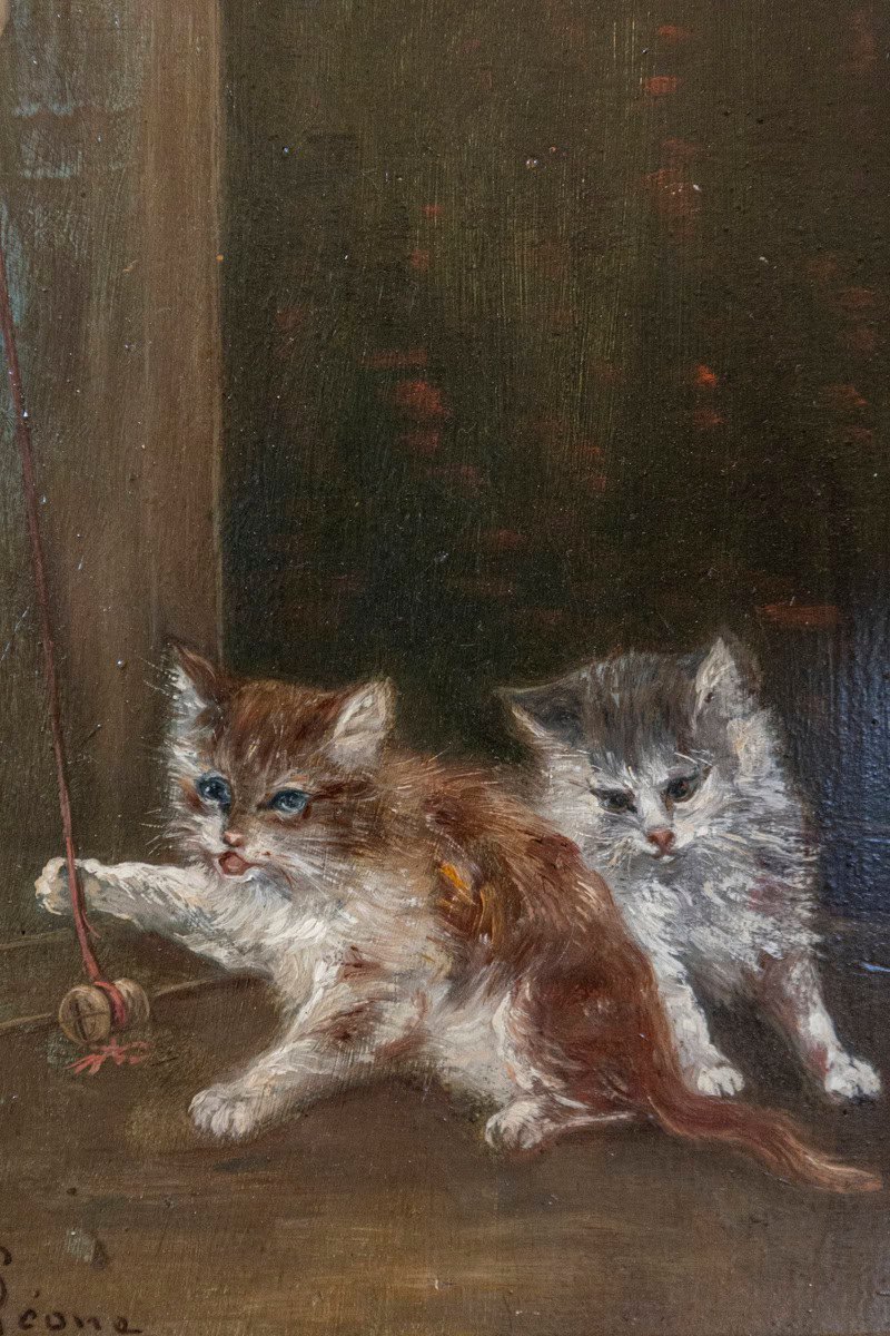 French 1890s Oil on Canvas Painting Featuring Playing Kittens in Giltwood Frame - JAA