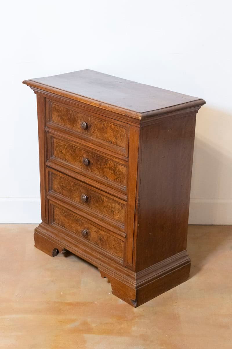 Italian 1840s Bedside Chest with Four Drawers, Burl Panels and Bracket Feet - JAA