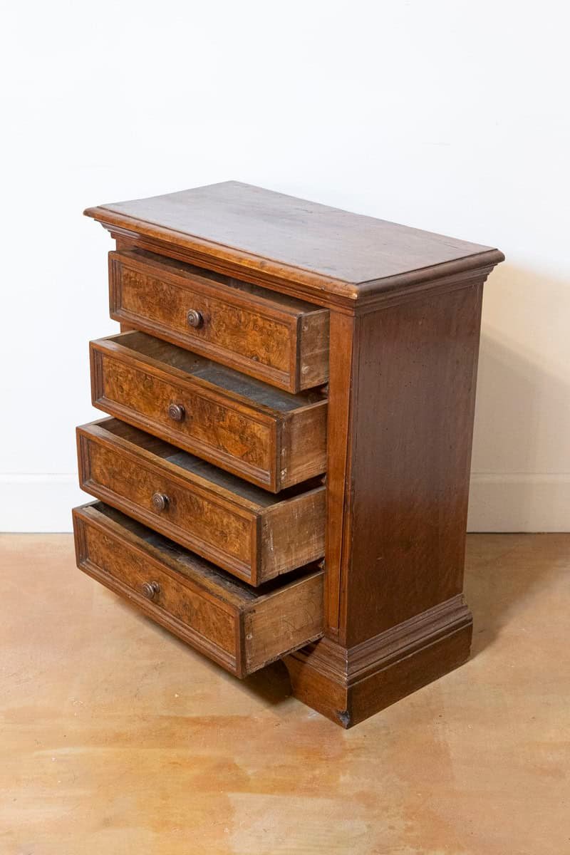 Italian 1840s Bedside Chest with Four Drawers, Burl Panels and Bracket Feet - JAA