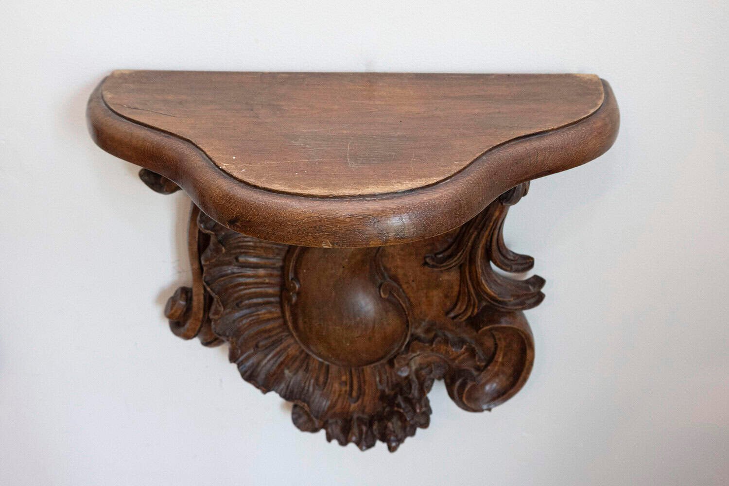 Pair of French 1760s Louis XV Period Walnut Wall Brackets with Rocailles Motifs - JAA