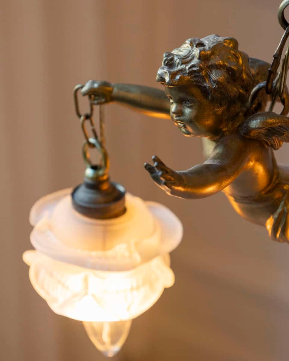 French 19th Century Gilt Metal Chandelier with Three Cherubs Holding the Lights - JAA