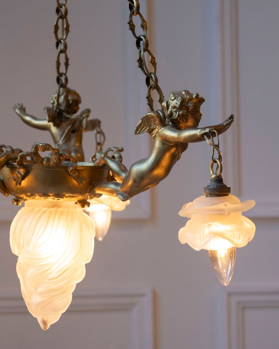 French 19th Century Gilt Metal Chandelier with Three Cherubs Holding the Lights - JAA