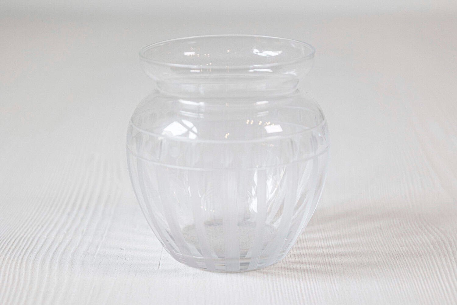 Petite English 20th Century Glass Bulbous Container with Etched Motifs - JAA