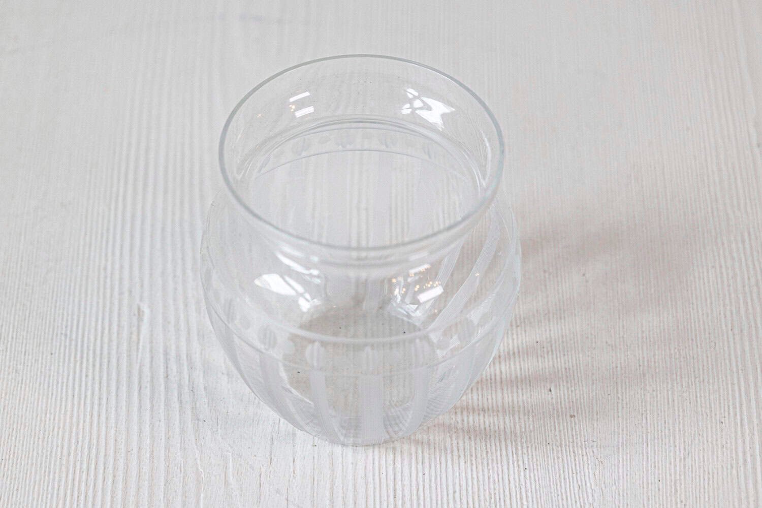 Petite English 20th Century Glass Bulbous Container with Etched Motifs - JAA