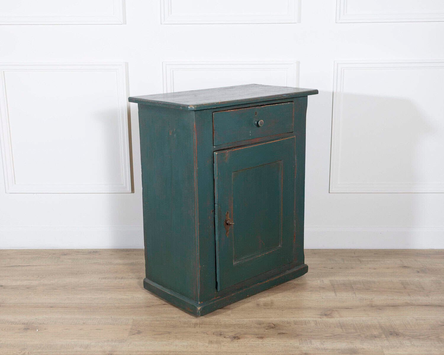 Italian Green-Lacquered Bedside Table in Fir Wood, Circa 1830 - JAA