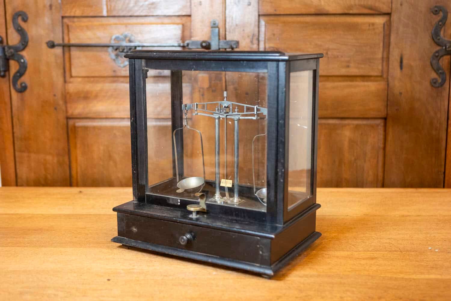 20th Century French Glass Case Scale - JAA