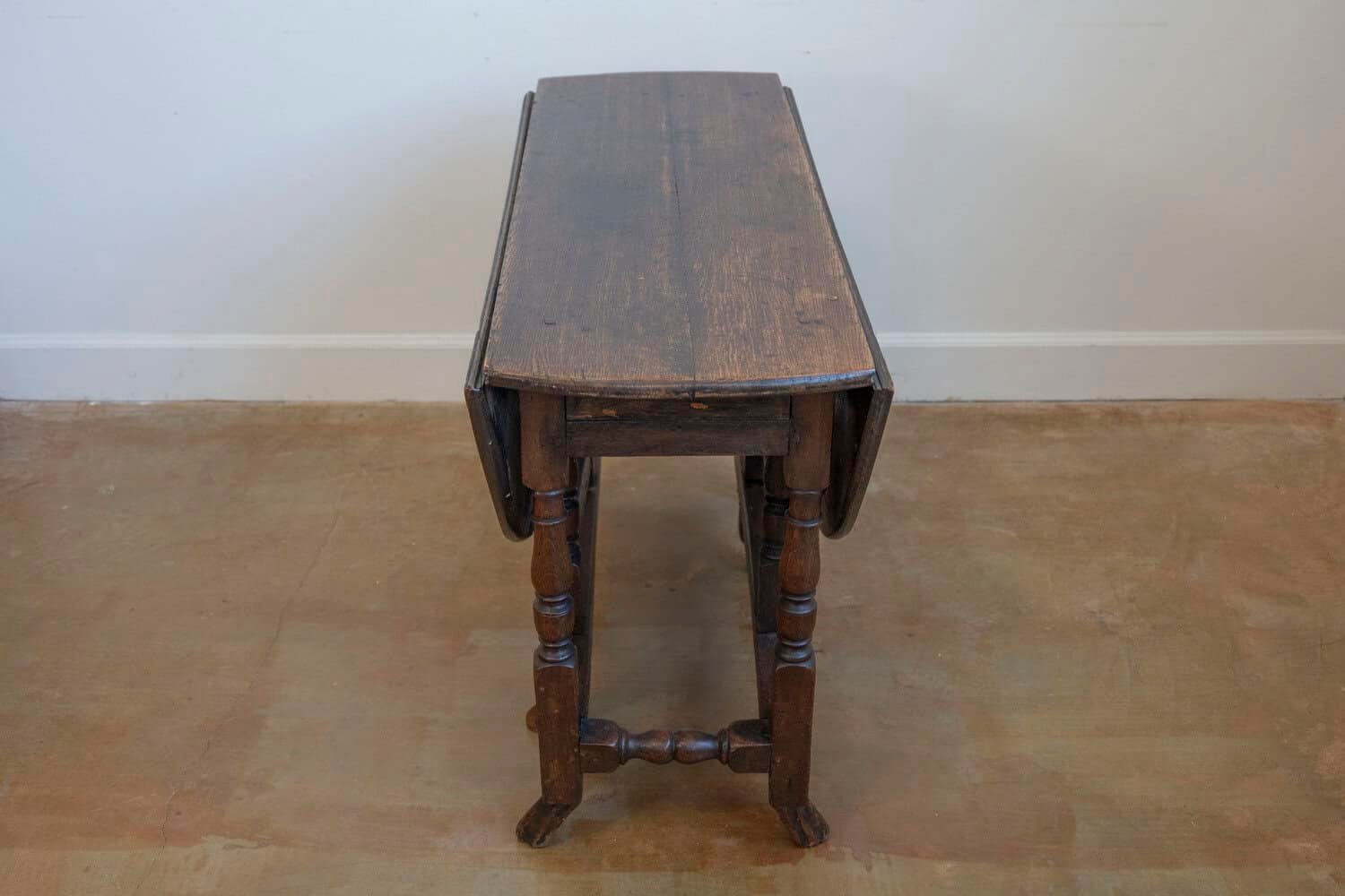 18th Century English Oak Gateleg Drop-Leaf Table with Turned Legs and Drake Feet - JAA