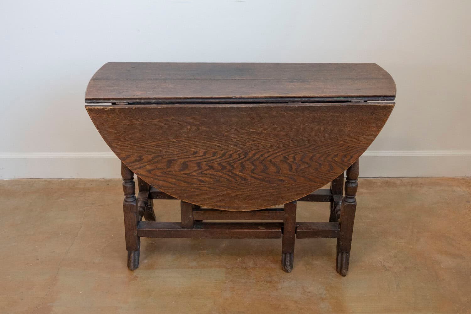 18th Century English Oak Gateleg Drop-Leaf Table with Turned Legs and Drake Feet - JAA