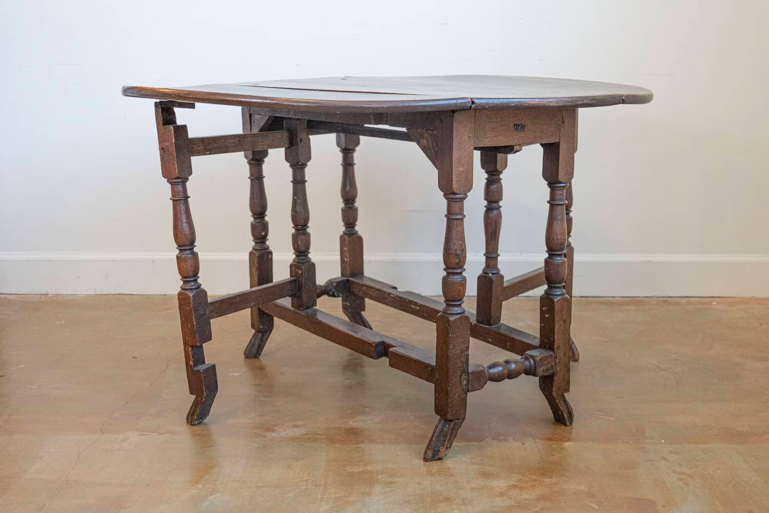 18th Century English Oak Gateleg Drop-Leaf Table with Turned Legs and Drake Feet - JAA