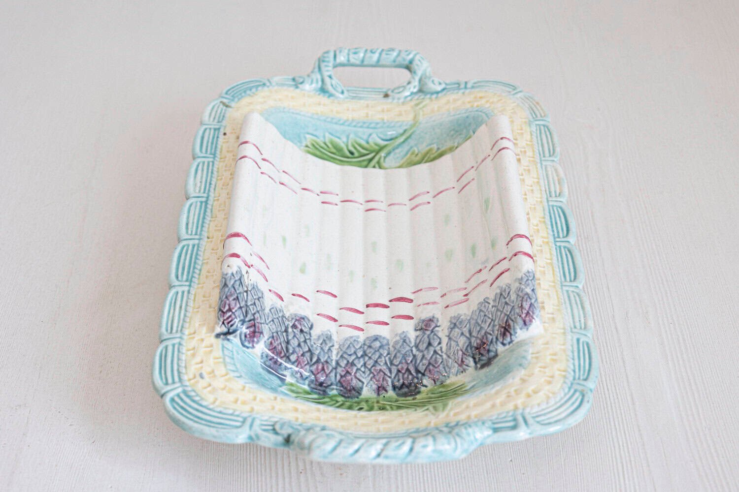 French 1850s Majolica Asparagus Platter with Purple, Turquoise and Yellow Tones - JAA