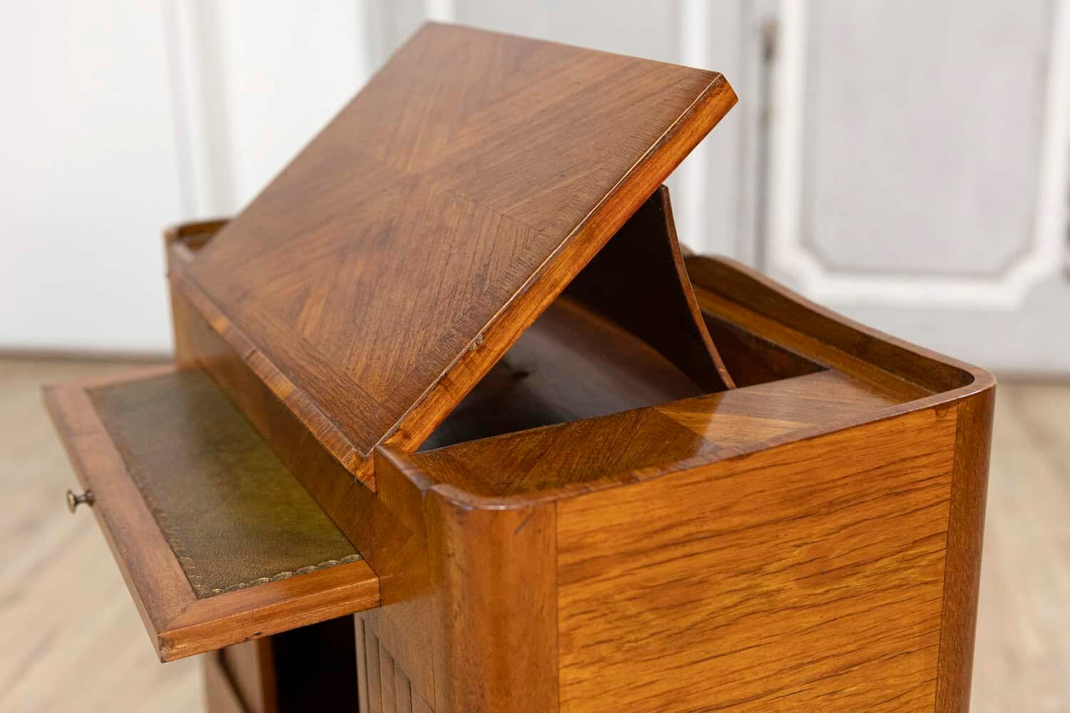 20th Century French Writing Table - JAA