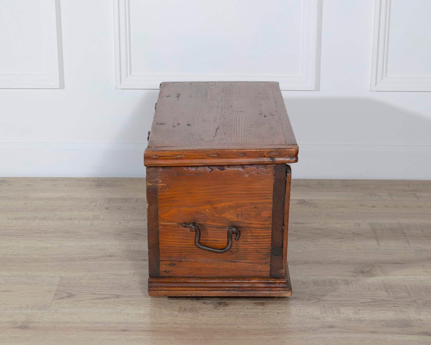 Italian 18th Century Tuscan Fir Travel Box - JAA