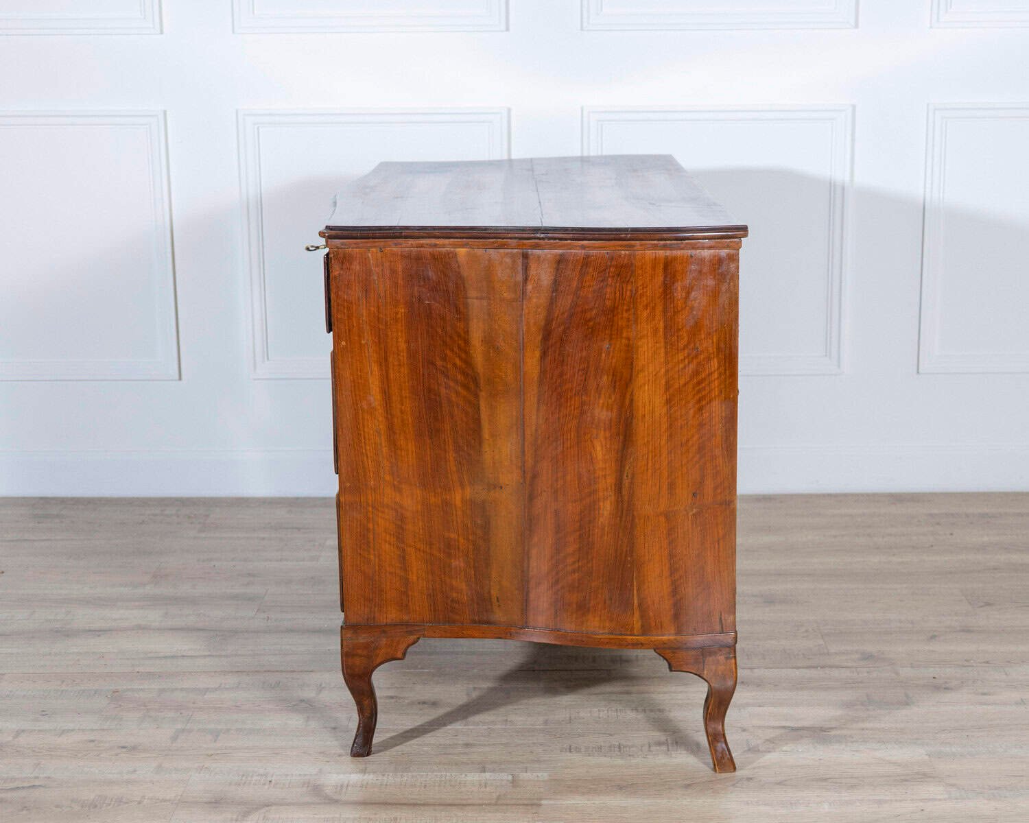 Directoire Chest of Drawers in Walnut 1780 Venice - JAA