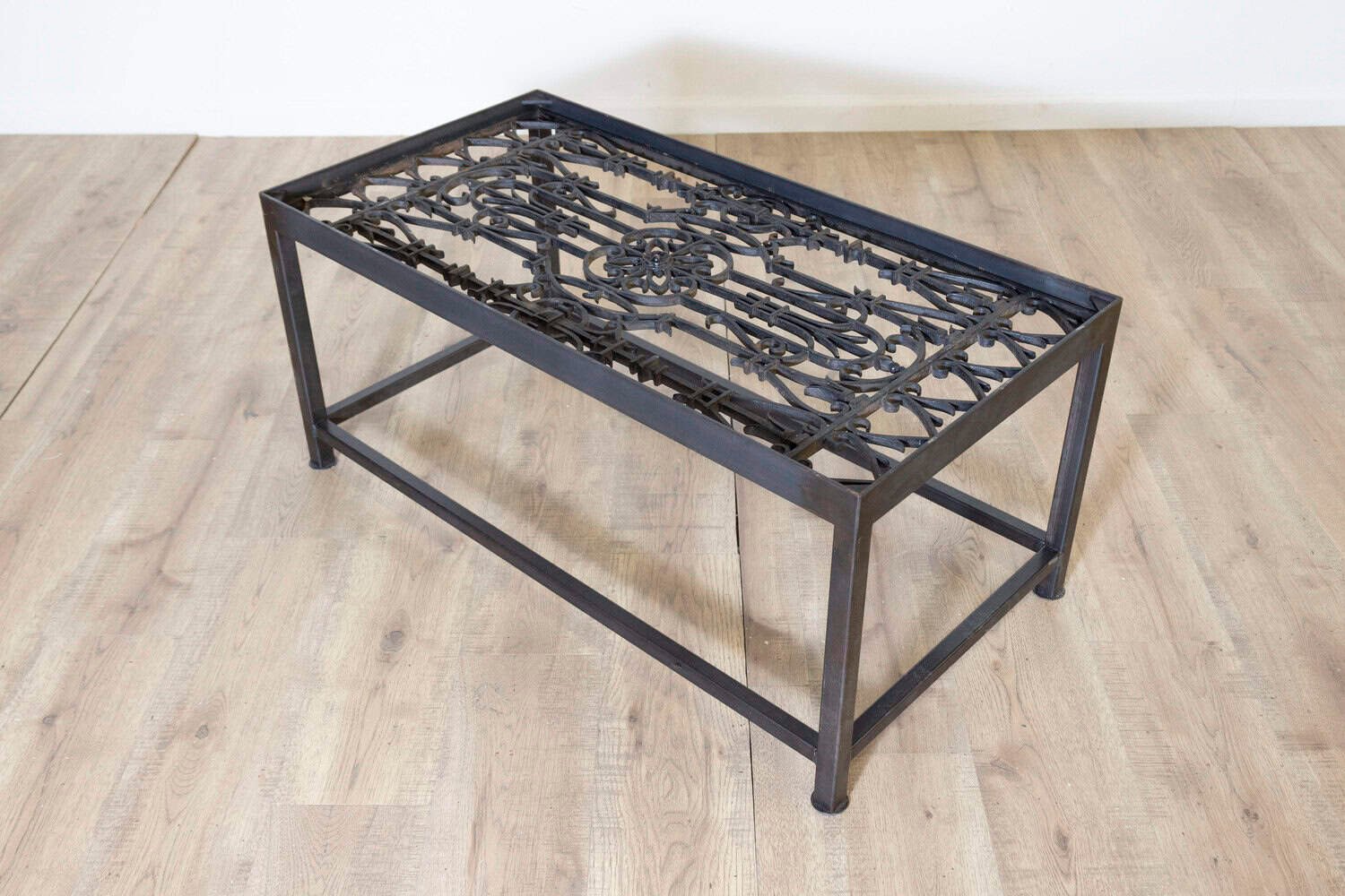 20th Century French Coffee Table - JAA