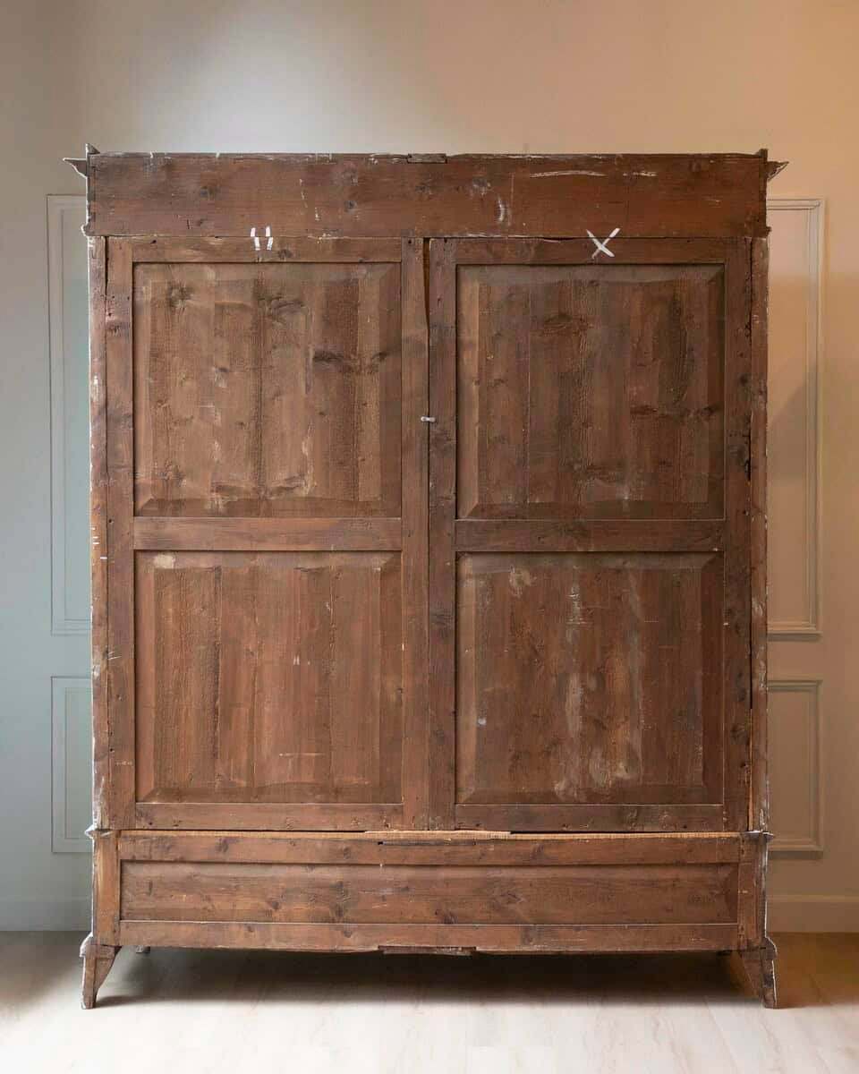 Italian 19th Century Tuscan Blue Painted Wardrobe with Carved Floral Corner Motifs and Lower Drawers - JAA