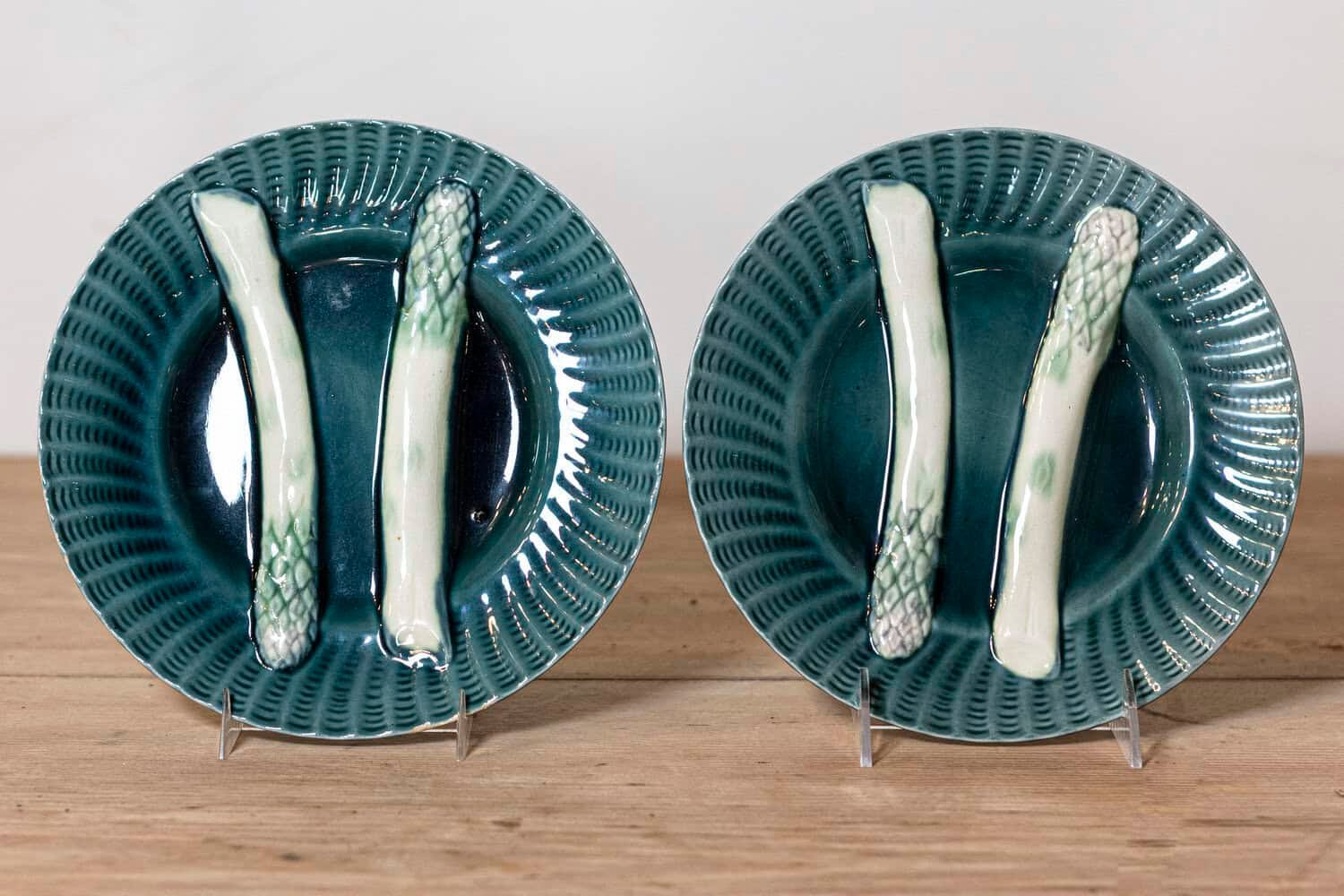 Pair of French 20th Century Asparagus Plates with Aqua Color and Rippled Accents - JAA