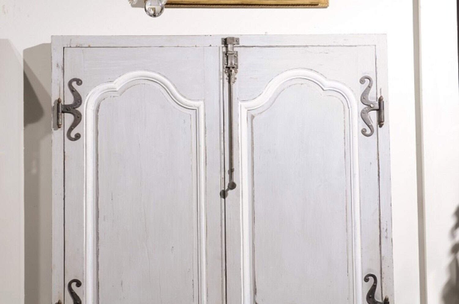 French 1760s Louis XV Pair of Painted Wood Communication Doors from Montpellier - JAA