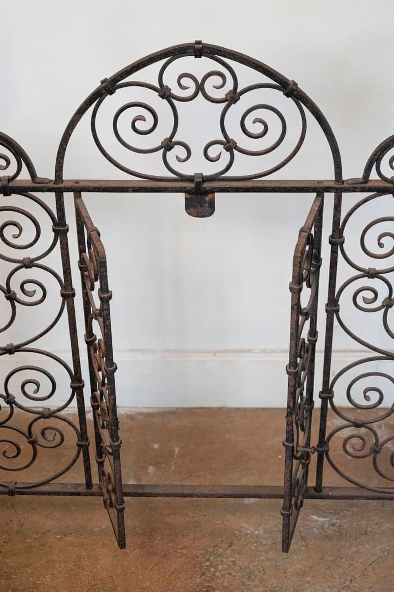 French circa 1880 Wrought Iron Freestanding Firescreen with C-Scroll Details and Warming Holders - JAA