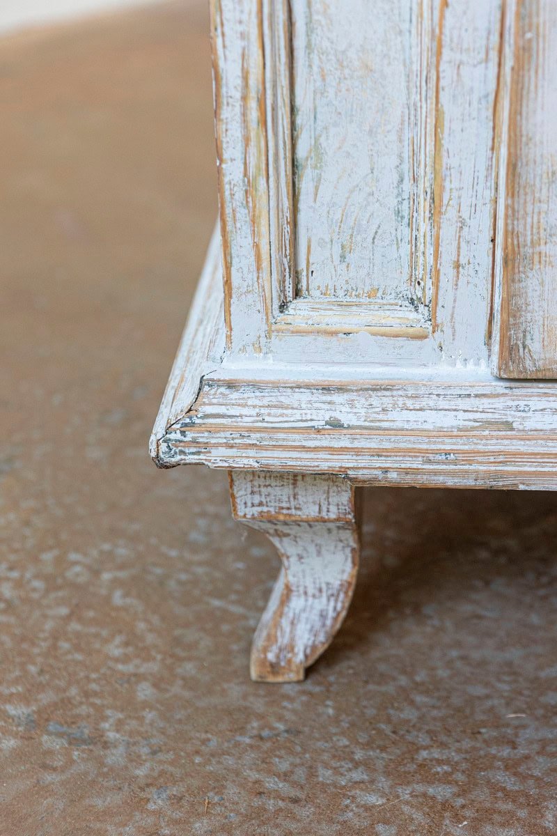 1880s Swedish Neutral Grey Painted Small Cabinet with Single Drawer over Door - JAA