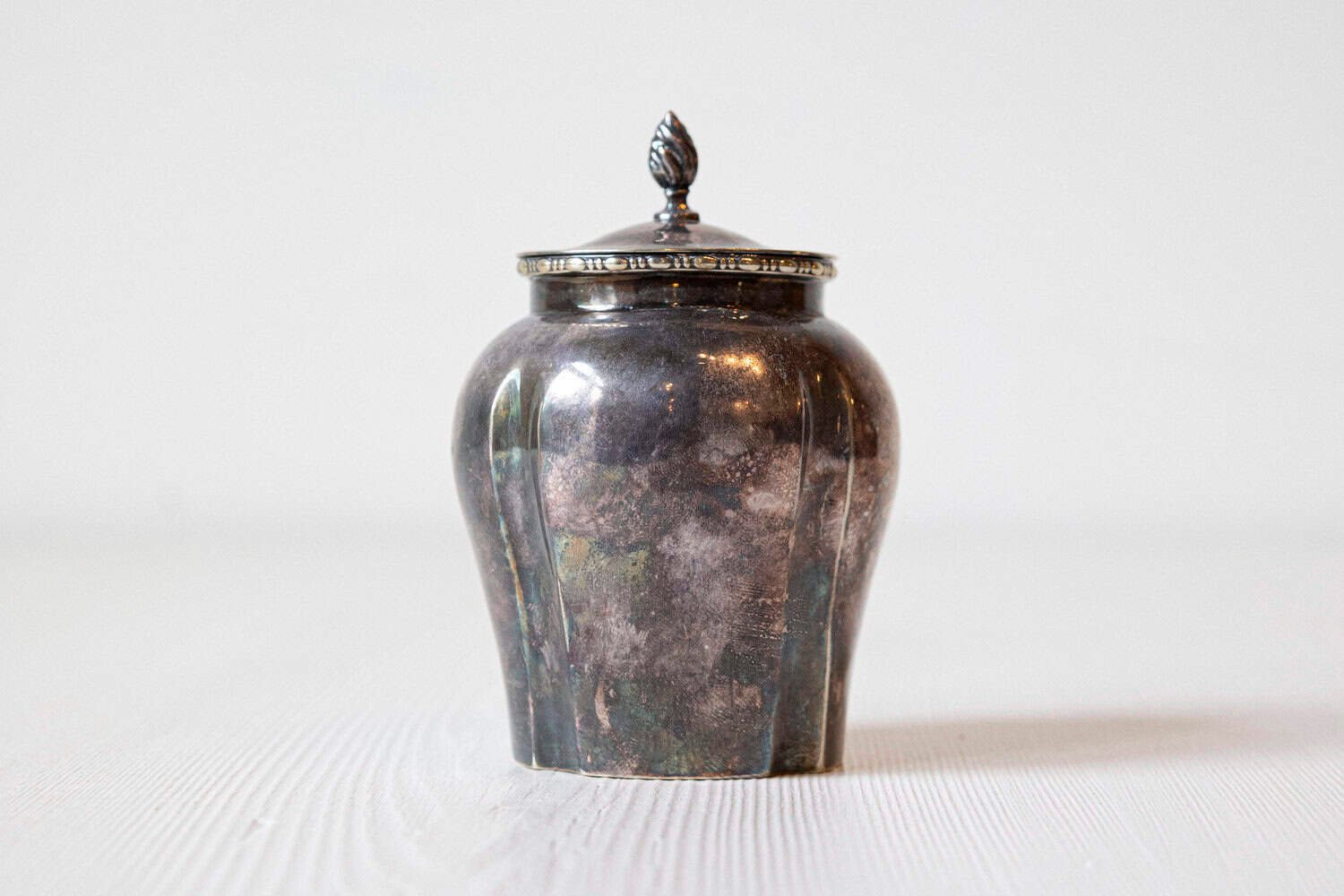 English 20th Century Petite Electroplated Nickel on Silver Lidded Container with Flame Finial - JAA