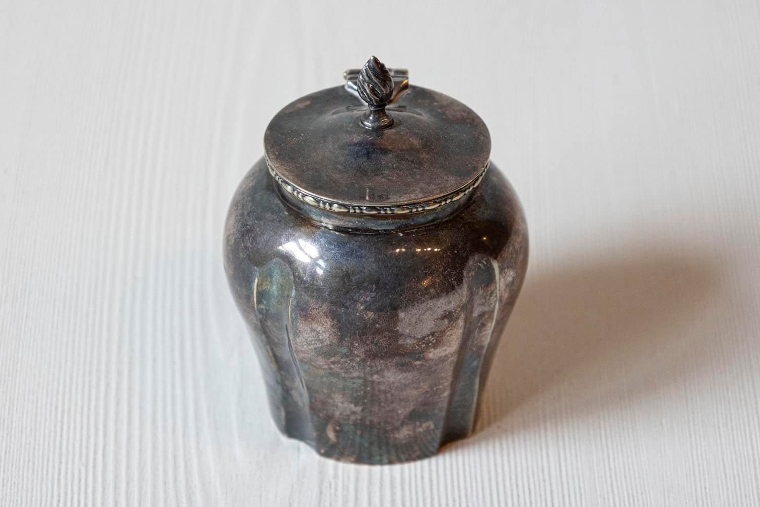 English 20th Century Petite Electroplated Nickel on Silver Lidded Container with Flame Finial - JAA