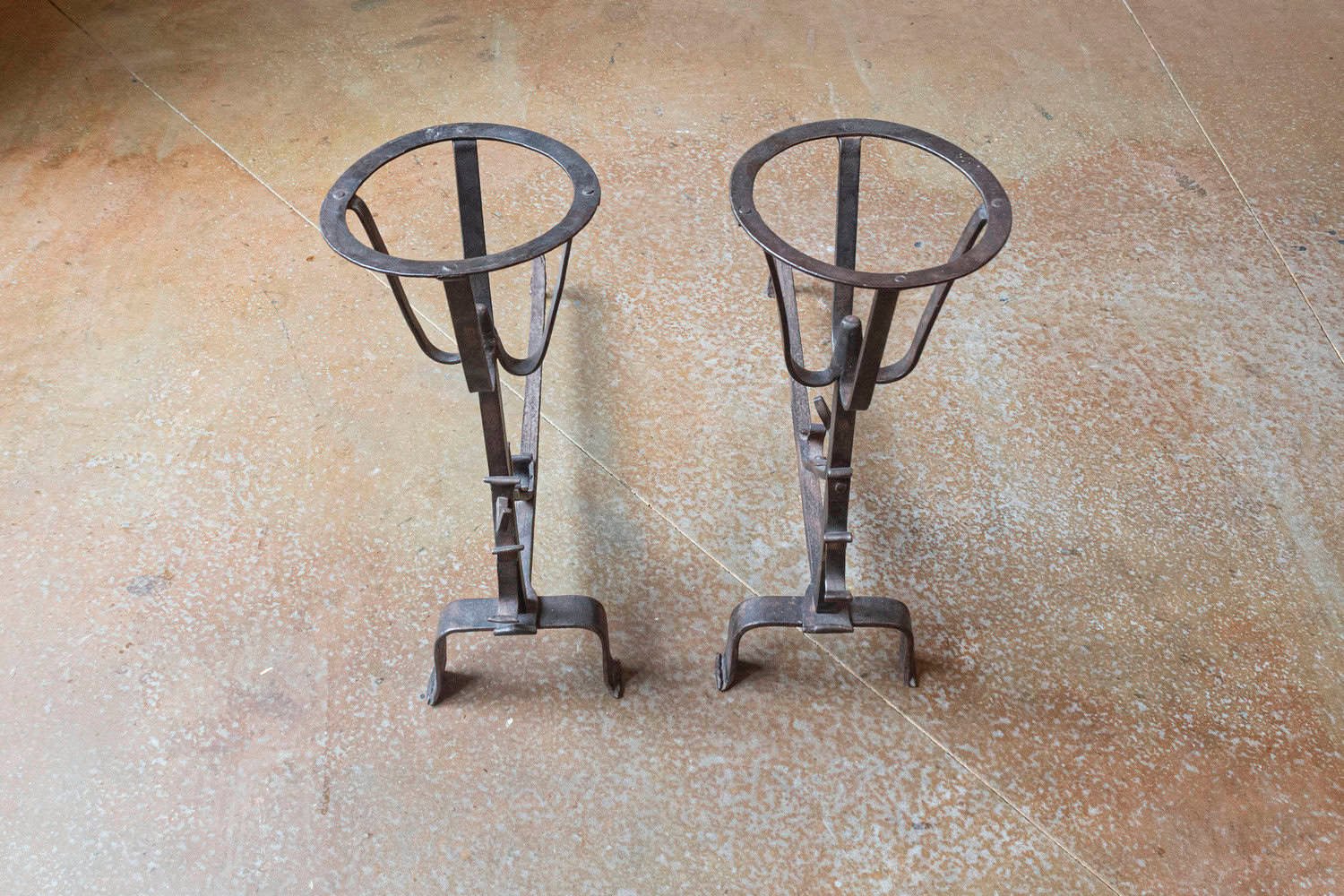 French circa 1870s Napoléon III Period Iron Andirons with Circular Tops and Scrolling Feet - JAA