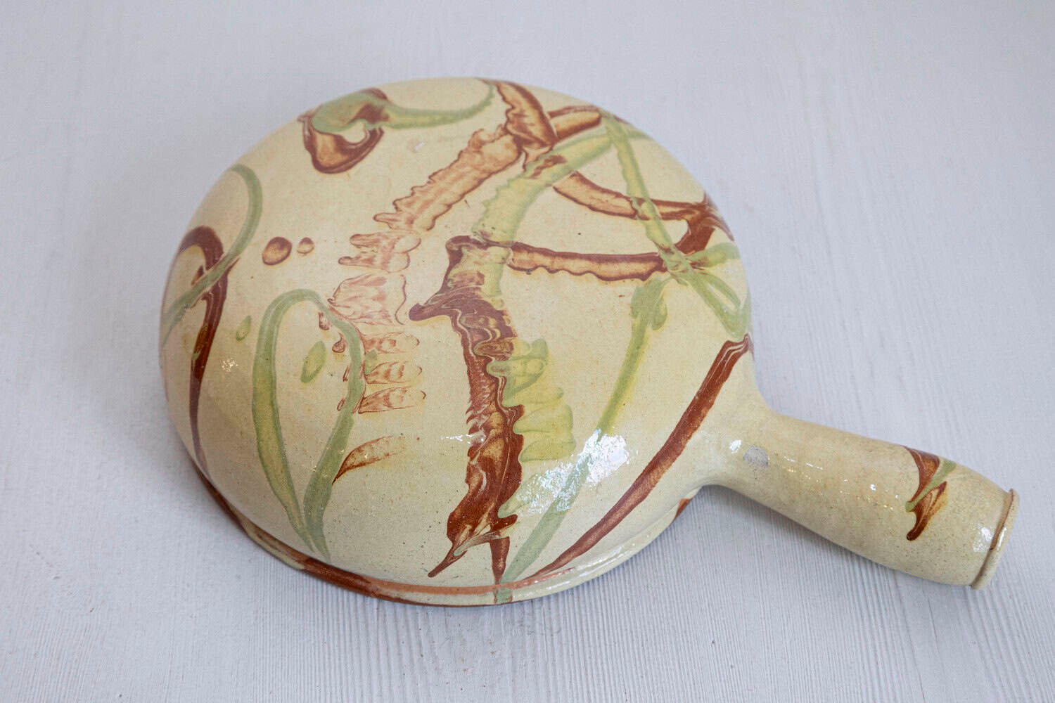 French 19th Century Glazed Pottery Serving Dish with Terracotta and Gold Glaze - JAA