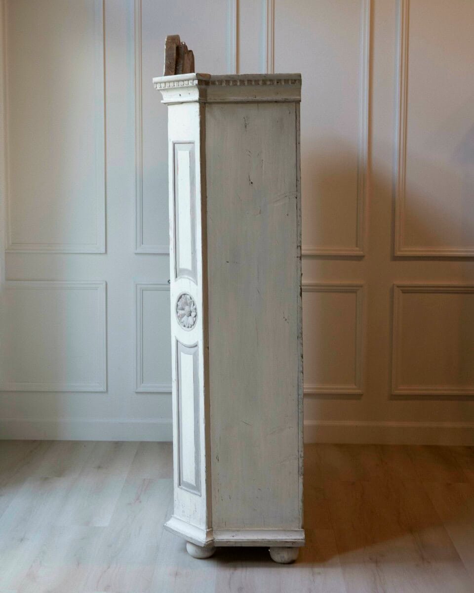 Alpine 19th Century Painted Fir Cupboard with Carved Rosette Cymatium and Spherical Feet - JAA