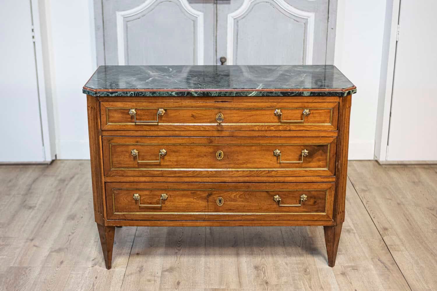 Italian Piemontese 1890s Three-Drawer Walnut Commode with Dark Green Marble Top - JAA