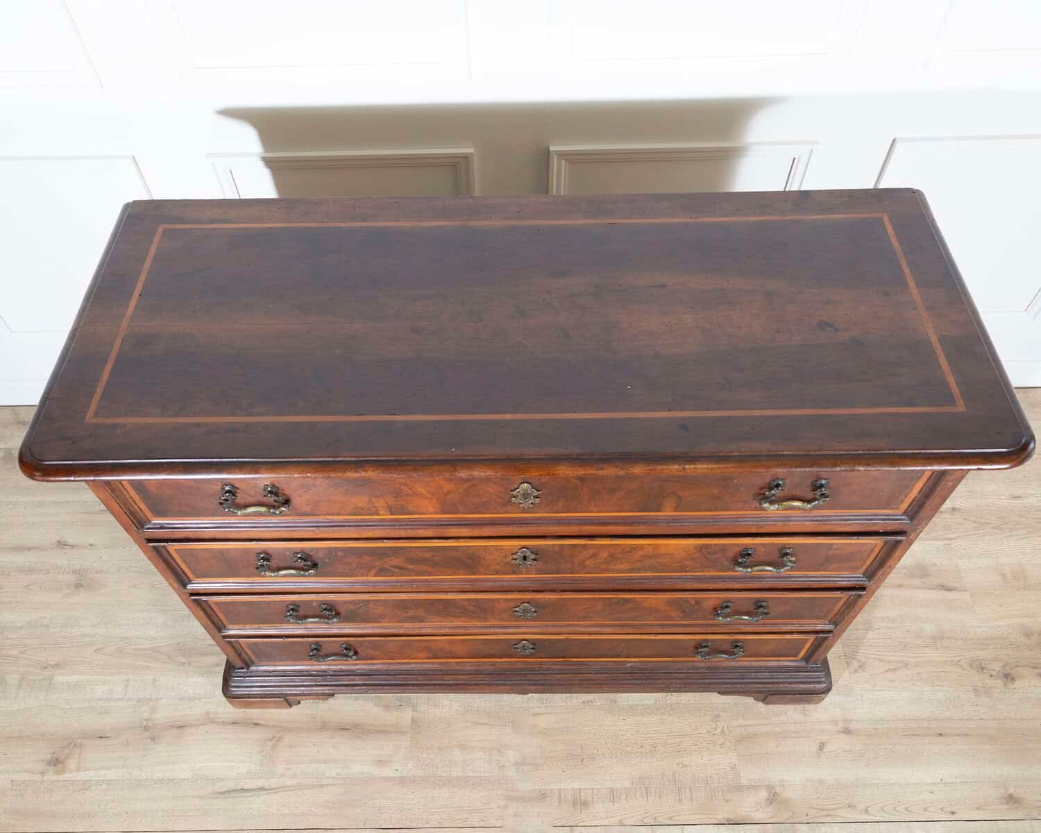 Early 18th-Century Emilian Walnut Chest of Drawers with Fruitwood Inlay - JAA