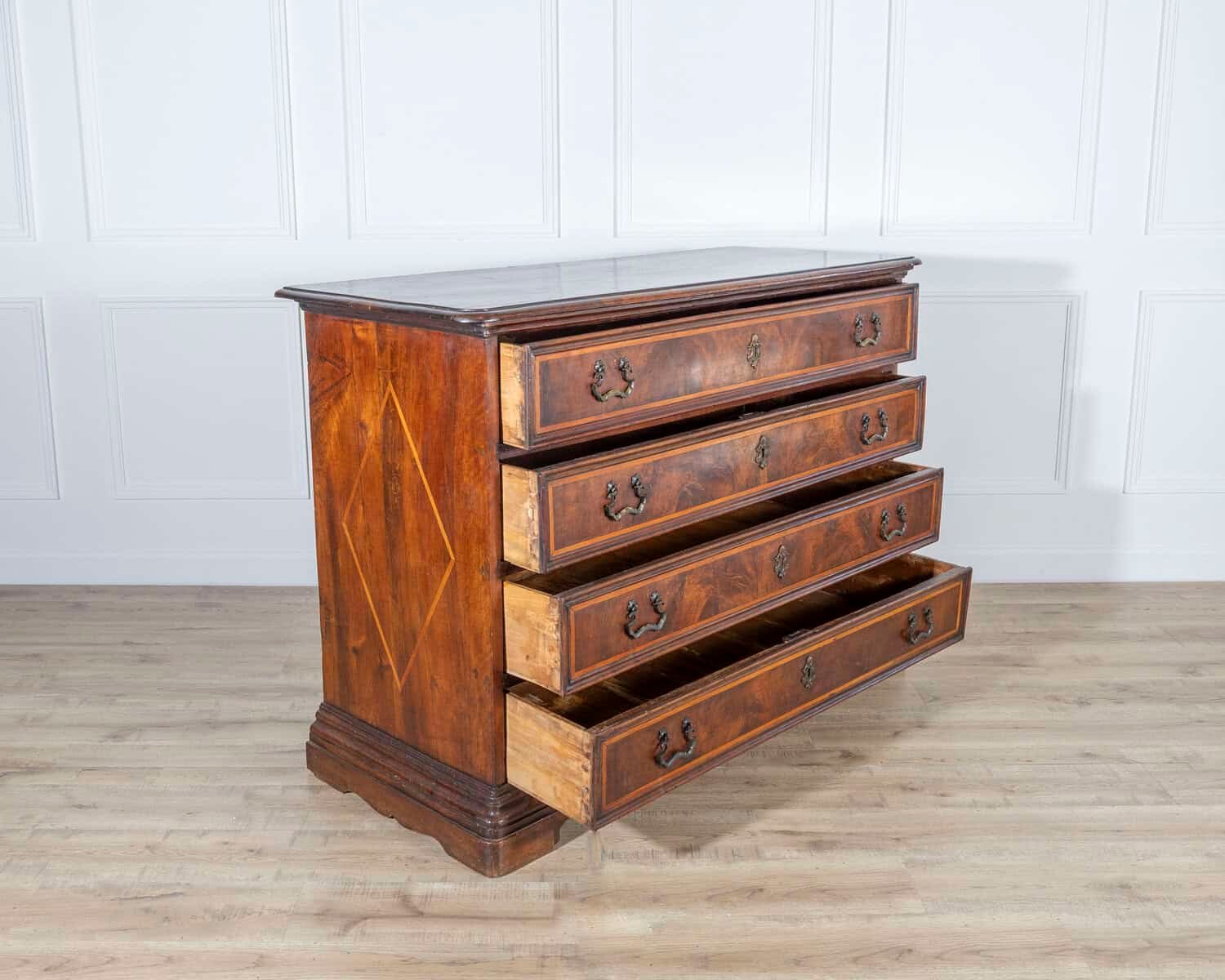 Early 18th-Century Emilian Walnut Chest of Drawers with Fruitwood Inlay - JAA