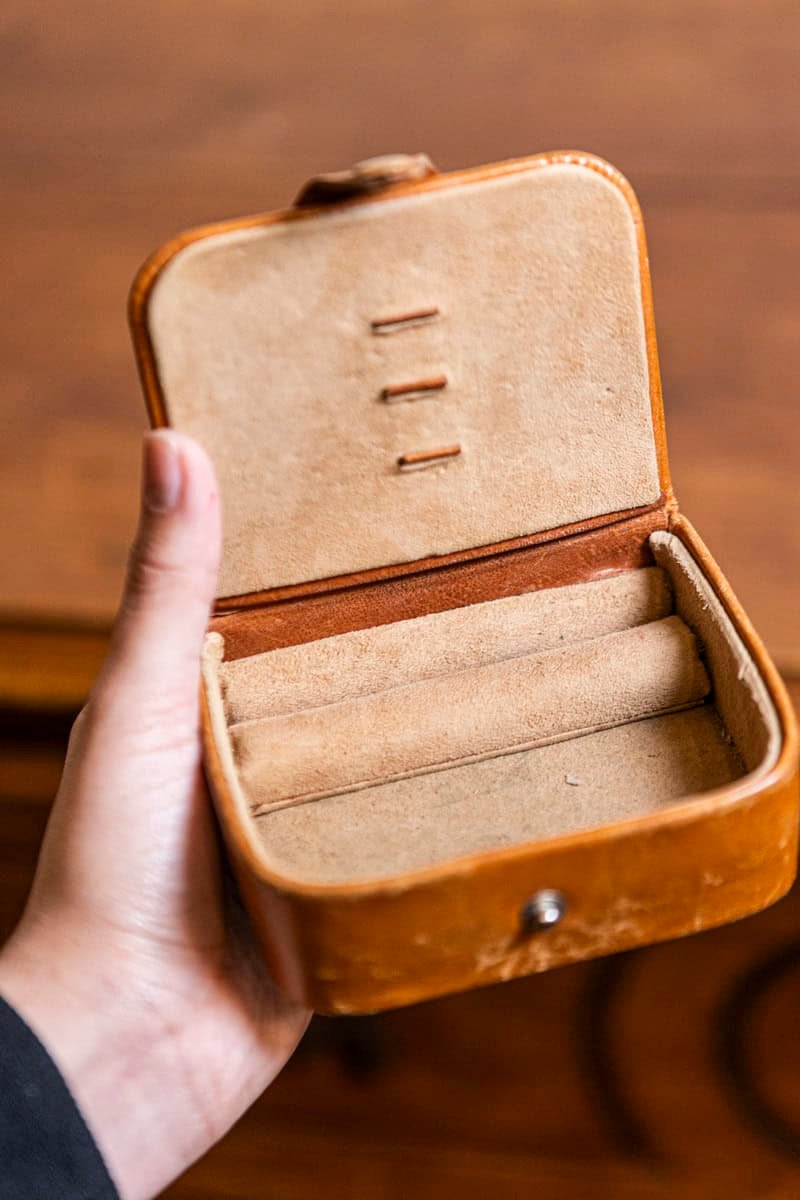 American 20th Century Camalier & Buckley Caramel Leather Case with Buttoned Strap - JAA